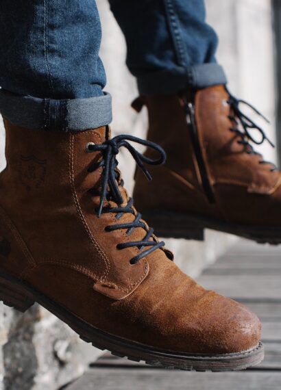 Trzewiki jako element garderoby: jak nosić je na różne okazje?